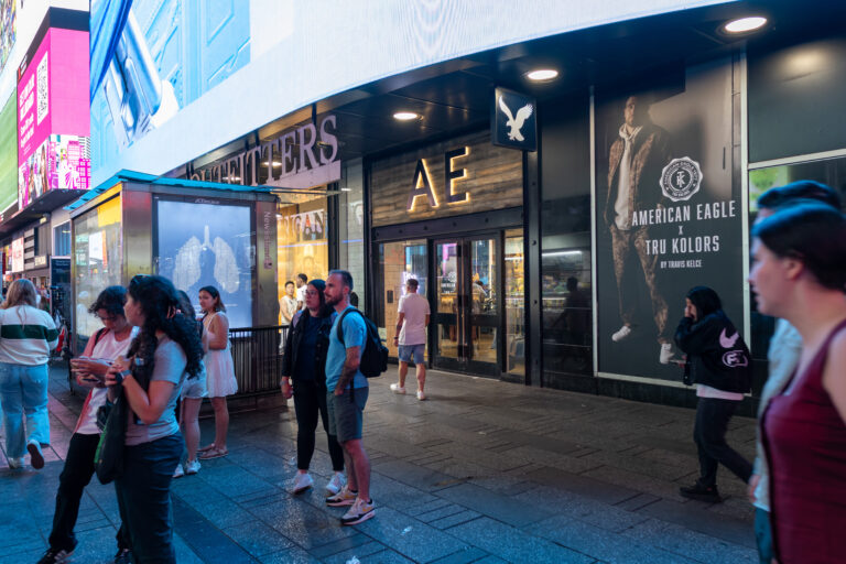 Travis Kelce net worth 2026